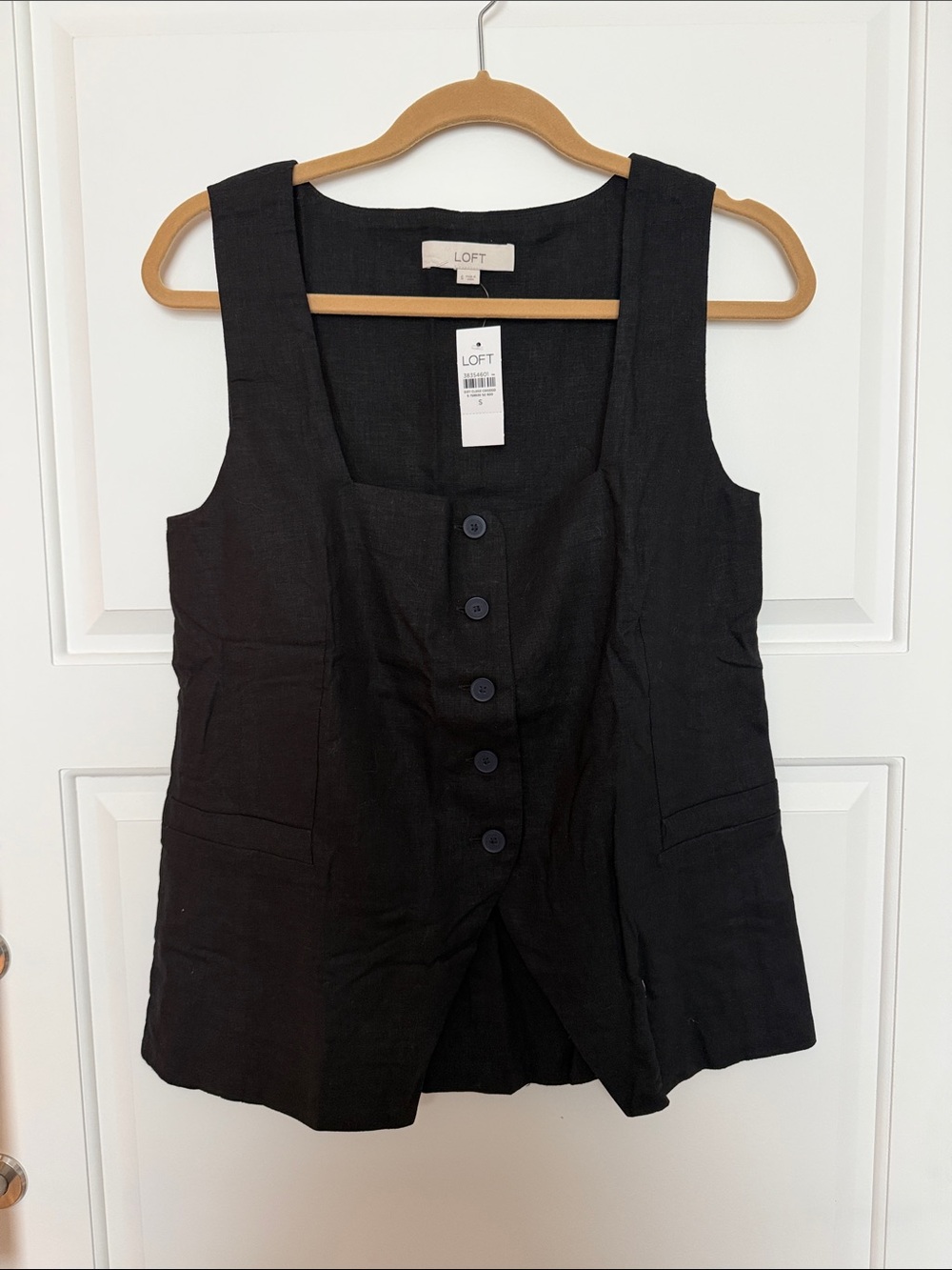 LOFT Black Sleeveless Button-Front Linen-Blend blouse
